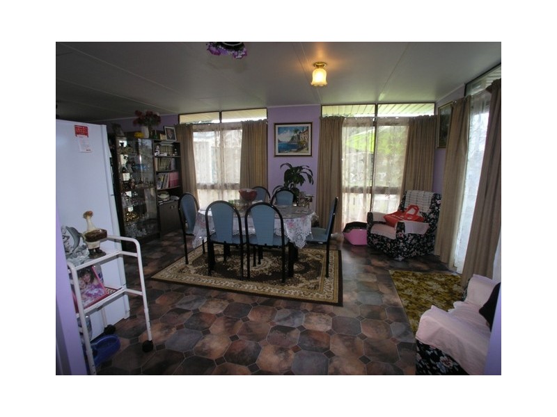 Spring Hill NSW 2800