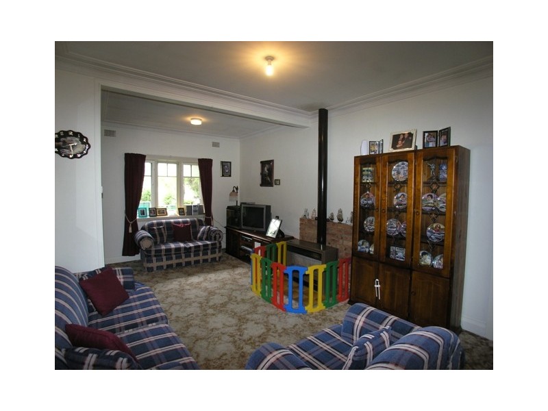 9 Curran Street, Orange NSW 2800