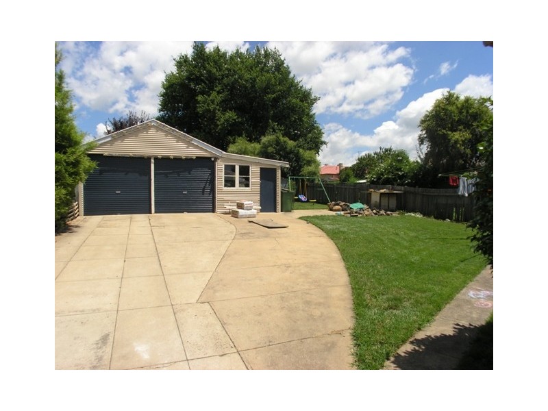 9 Curran Street, Orange NSW 2800