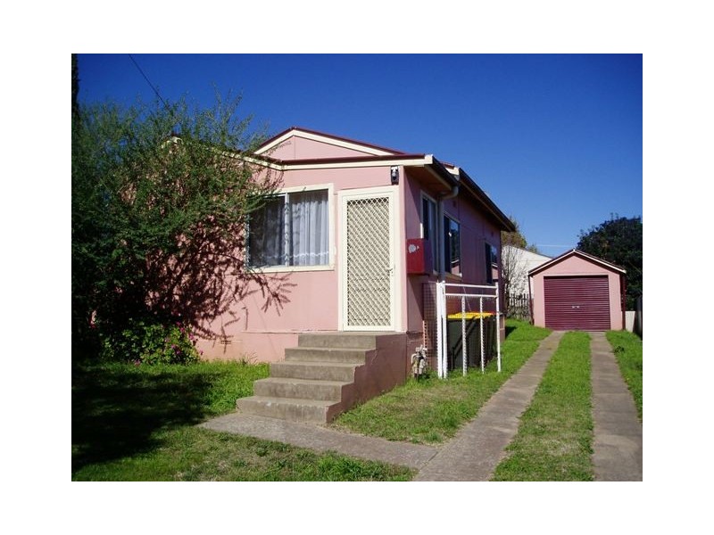 16 Moresby Street, Orange NSW 2800