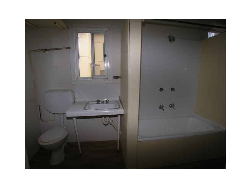 16 Moresby Street, Orange NSW 2800