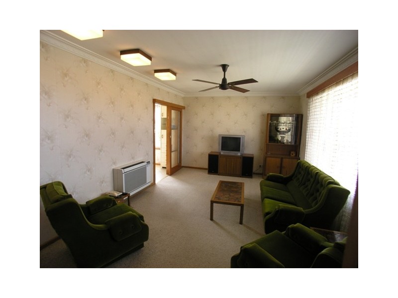 17 Curran Street, Orange NSW 2800