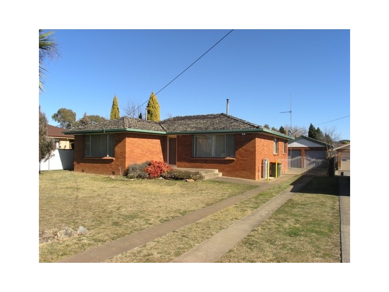 9 Cecil Road, Orange NSW 2800