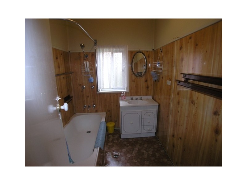 15 Bletchington Street, Orange NSW 2800