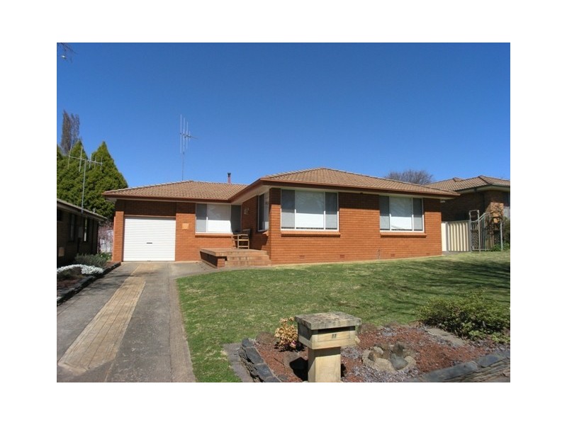 11 Talinga Place, Orange NSW 2800