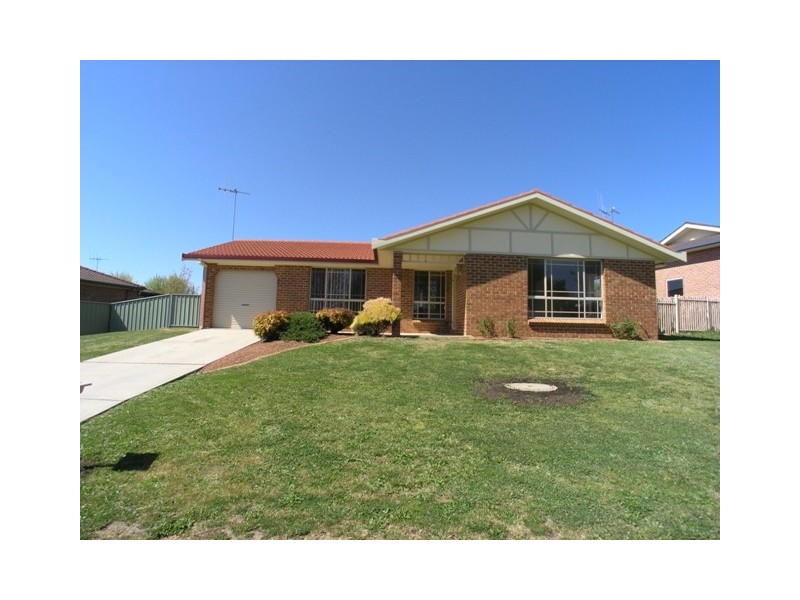10 Agland Crescent, Orange NSW 2800