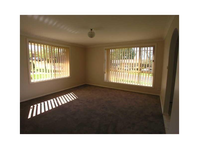 10 Agland Crescent, Orange NSW 2800