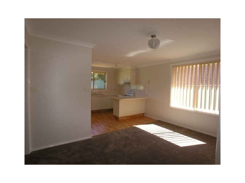 10 Agland Crescent, Orange NSW 2800