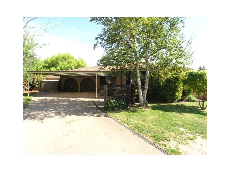 14 Pitta Pitta Place, Orange NSW 2800