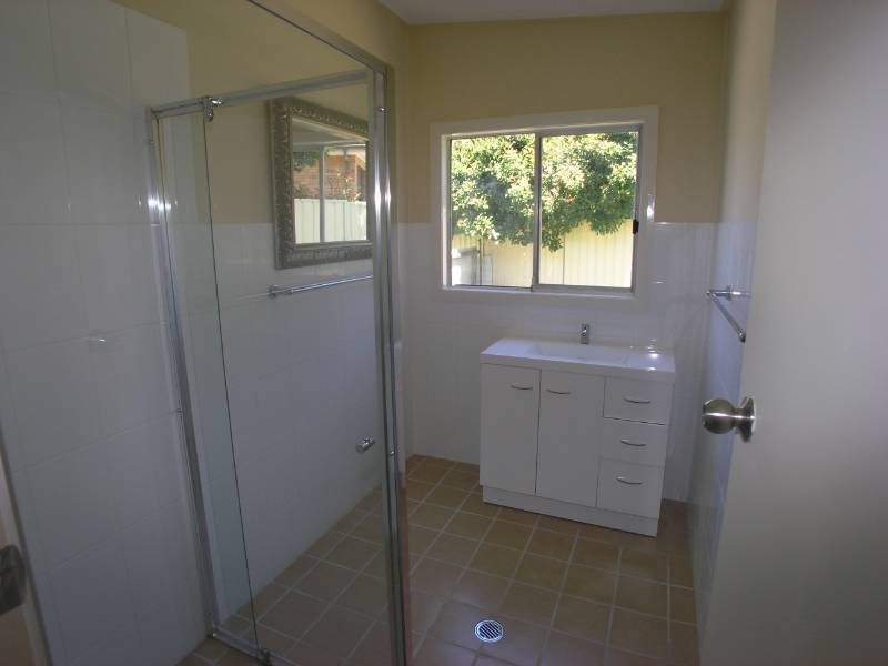 5 Burrendong Way, Orange NSW 2800