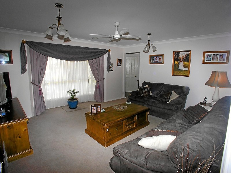 9 Olympic Drive, Orange NSW 2800