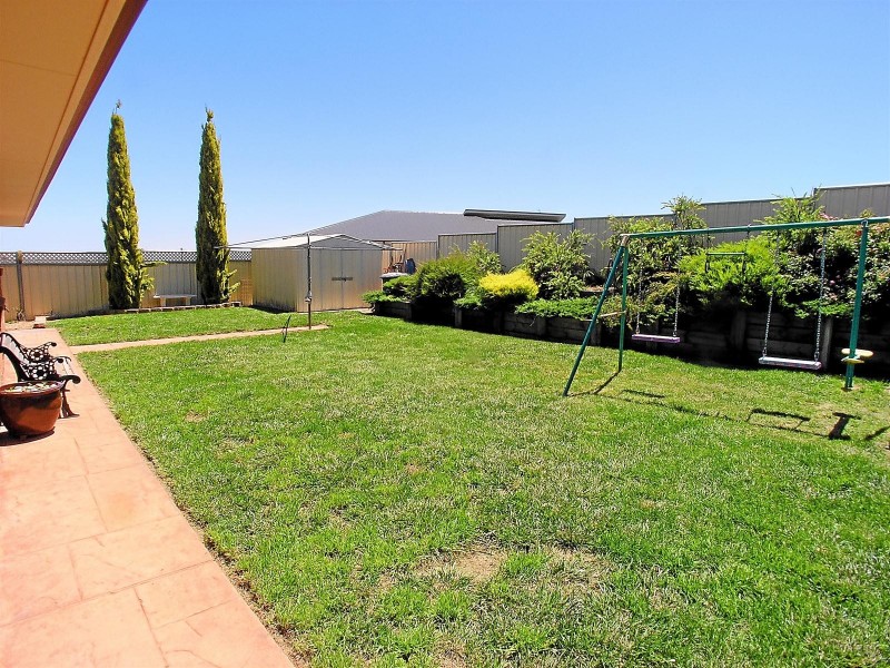 9 Olympic Drive, Orange NSW 2800