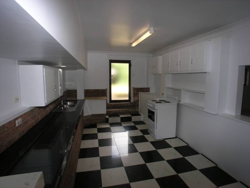 98 Bletchington Street, Orange NSW 2800