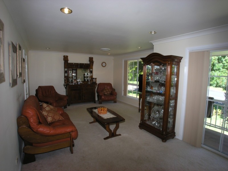 8 Wiare Circuit, Orange NSW 2800