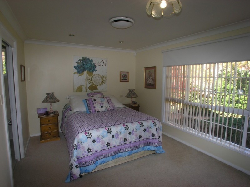 8 Wiare Circuit, Orange NSW 2800