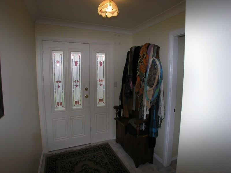 8 Wiare Circuit, Orange NSW 2800