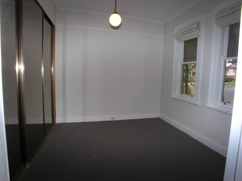 11 Banksia Street, Orange NSW 2800