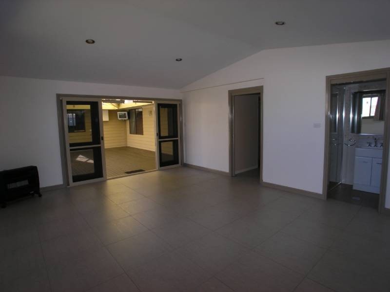 7 Malvern Avenue, Orange NSW 2800