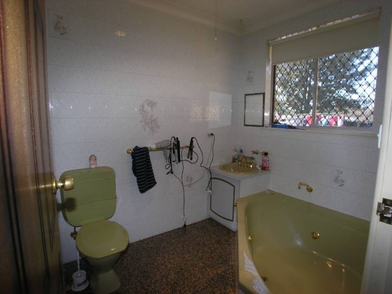 14 Courallie Drive, Orange NSW 2800