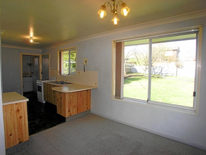 25 Rawle Avenue, Orange NSW 2800
