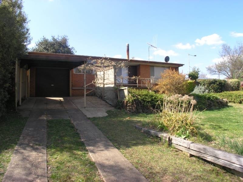 37 Anzac Place, Orange NSW 2800