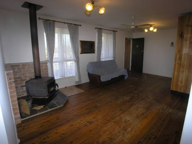 37 Anzac Place, Orange NSW 2800