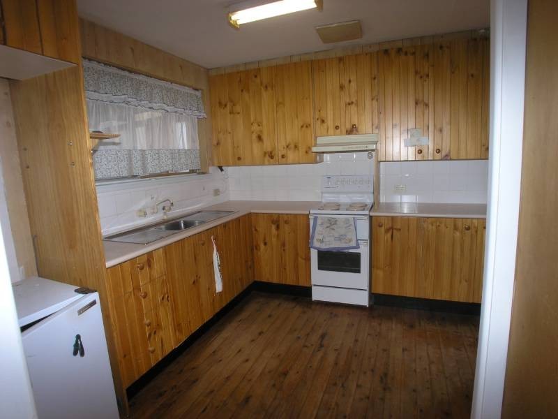 37 Anzac Place, Orange NSW 2800