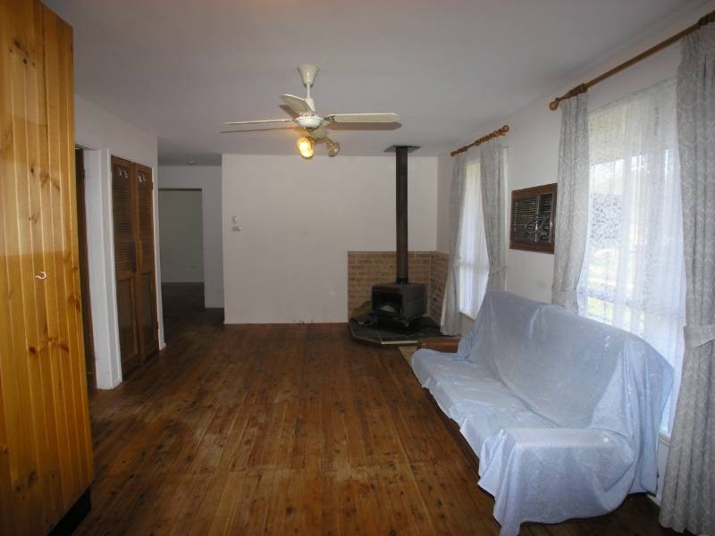 37 Anzac Place, Orange NSW 2800