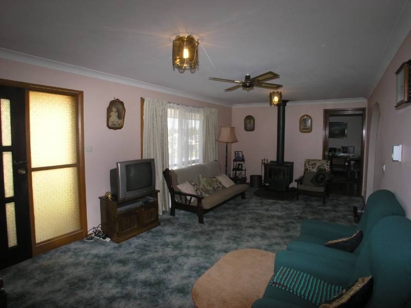 41 Worboys Street, Spring Hill NSW 2800