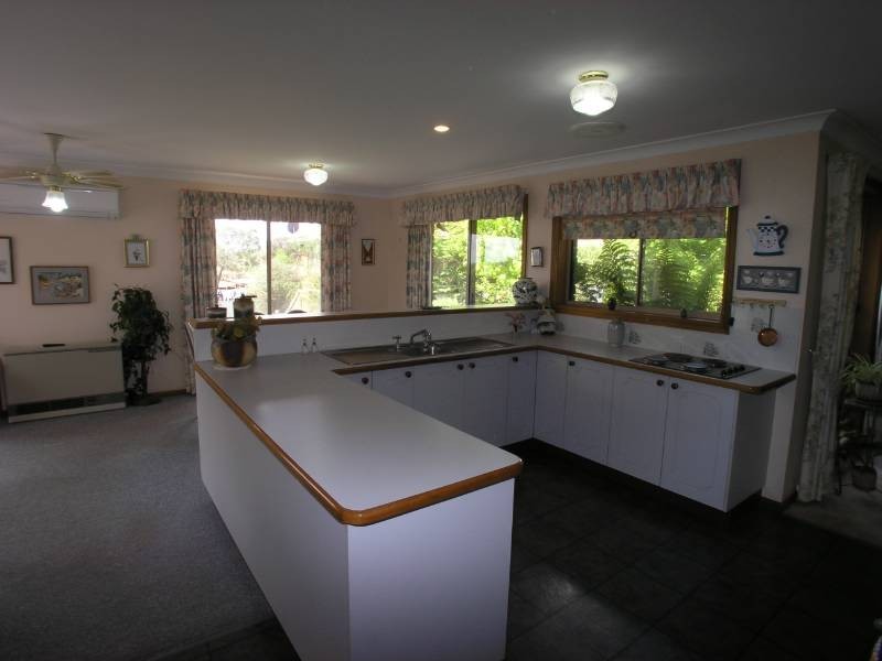 42 Sundew Circuit, Orange NSW 2800