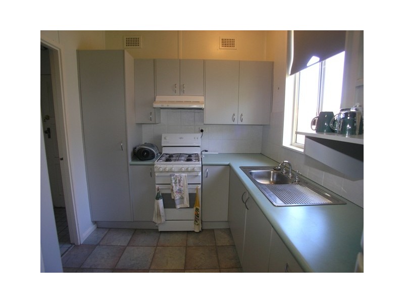 183 Clinton Street, Orange NSW 2800