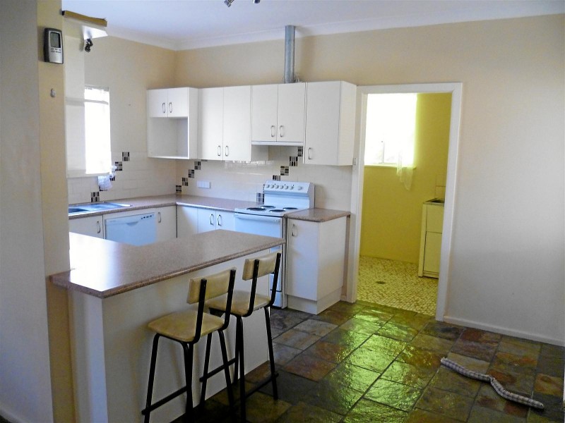 15 Elizabeth Street, Spring Hill NSW 2800