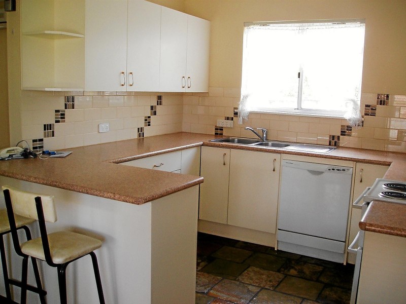 15 Elizabeth Street, Spring Hill NSW 2800