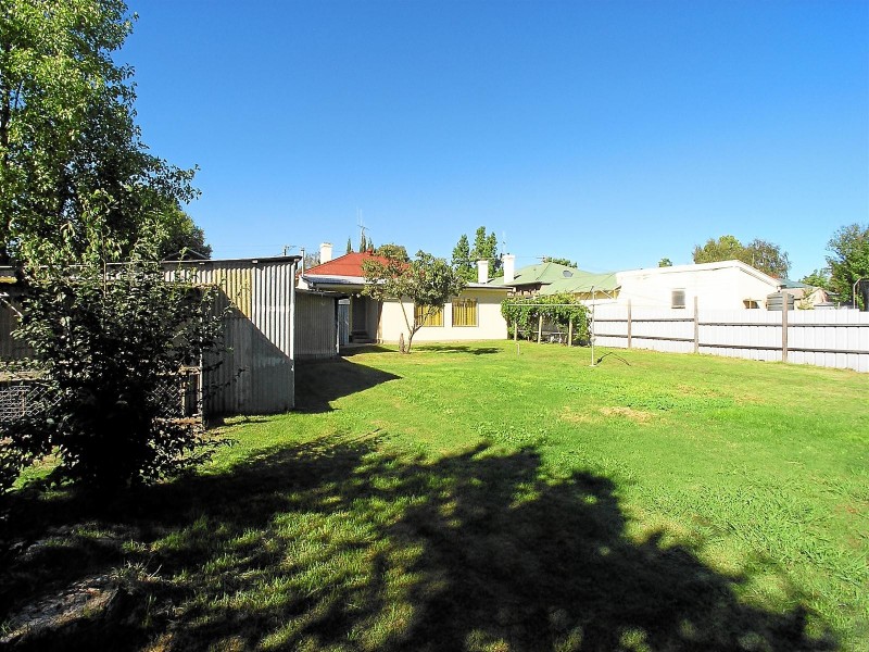 17 Orana Street, Orange NSW 2800