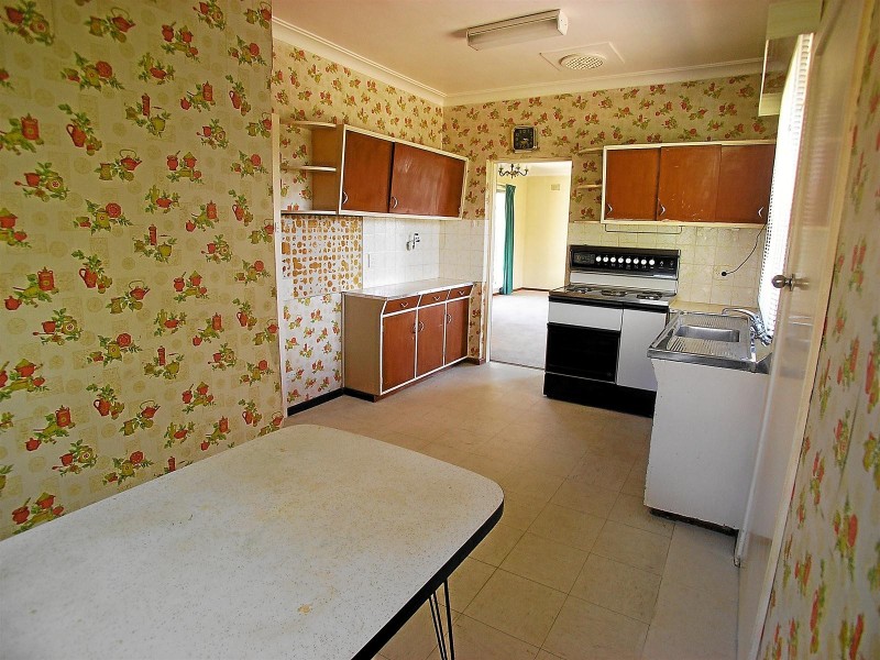 37 Allenby Road, Orange NSW 2800