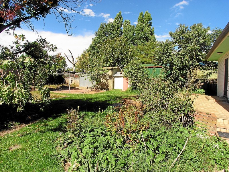 37 Allenby Road, Orange NSW 2800