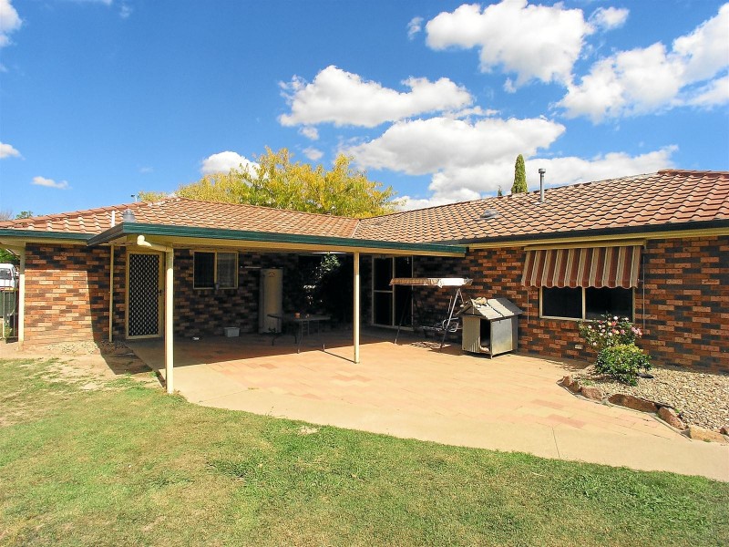 12 Bill Marshall Drive, Orange NSW 2800