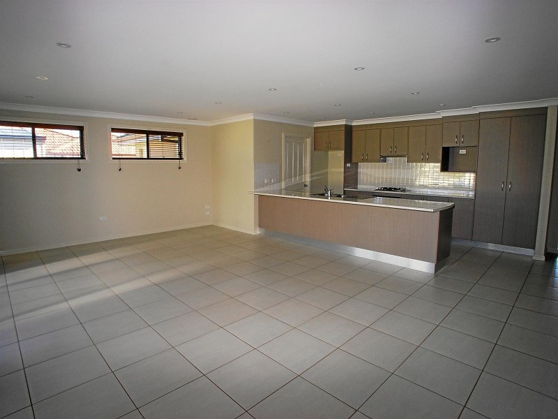 13 Brooklands Drive, Orange NSW 2800