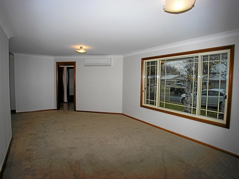 18 Rosemary Lane, Orange NSW 2800