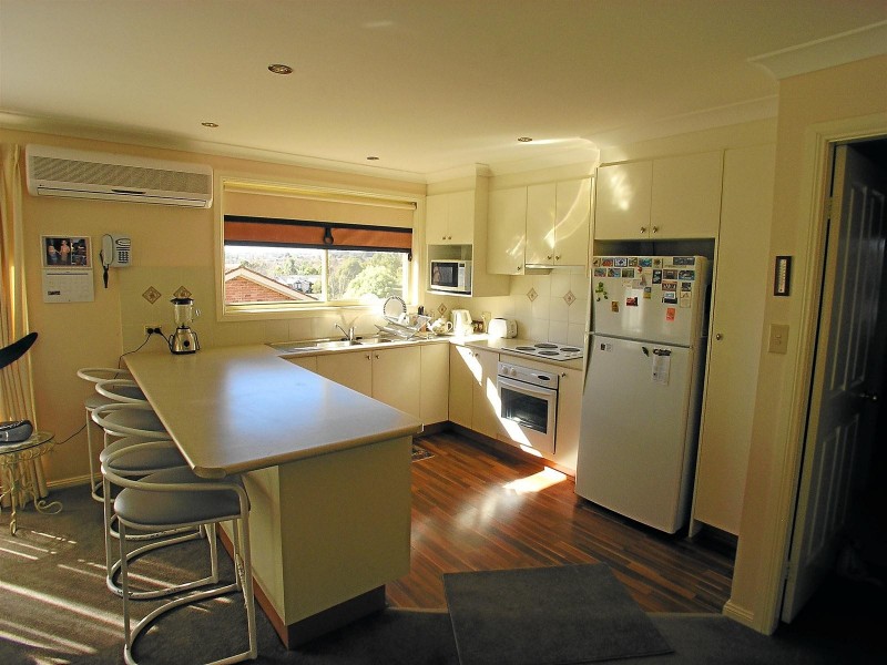11 Glendale Crescent, Orange NSW 2800