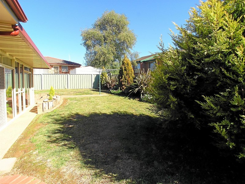 11 Glendale Crescent, Orange NSW 2800
