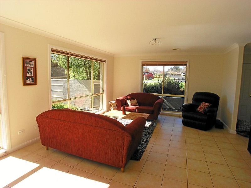 26 Goldfinch Way, Orange NSW 2800