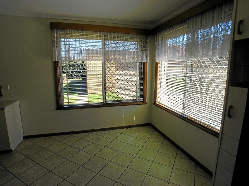 17 Curran Street, Orange NSW 2800