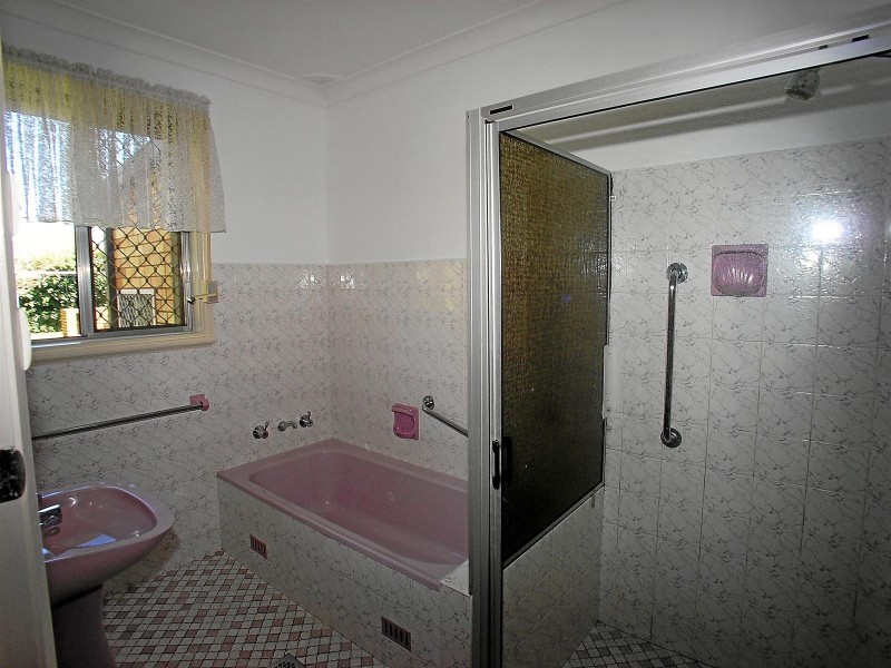 17 Curran Street, Orange NSW 2800