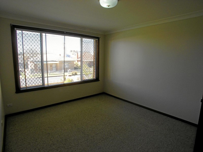 17 Curran Street, Orange NSW 2800