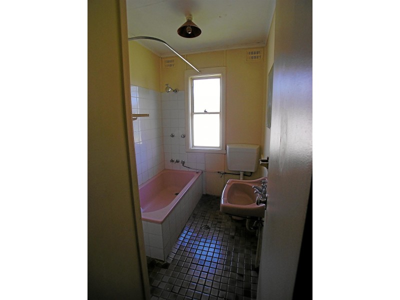 47 Burrendong Way, Orange NSW 2800