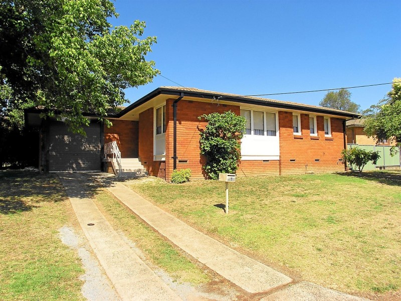 7 Algona Crescent, Orange NSW 2800
