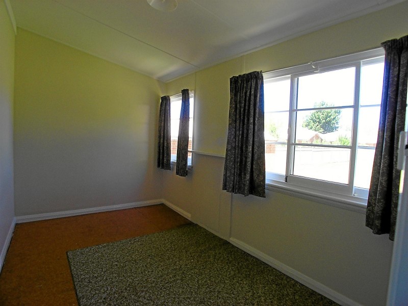 60 Casey Street, Orange NSW 2800