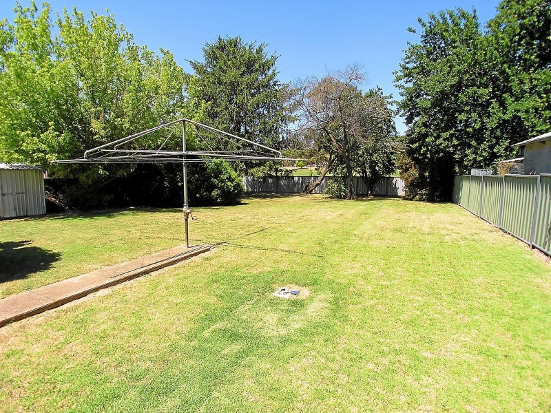 74 Maxwell Avenue, Orange NSW 2800