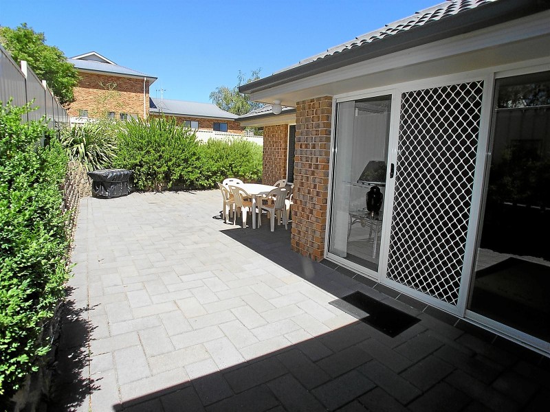 66 Kearneys Drive, Orange NSW 2800
